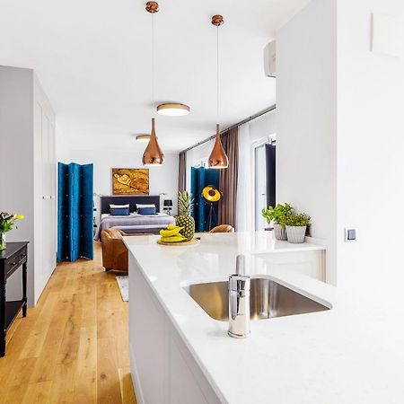7Th Floor Rooms & Apartments غدينيا المظهر الخارجي الصورة