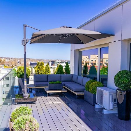 7Th Floor Rooms & Apartments غدينيا المظهر الخارجي الصورة