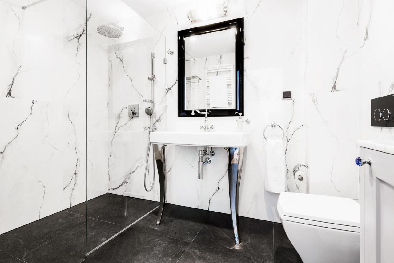 7Th Floor Rooms & Apartments غدينيا المظهر الخارجي الصورة